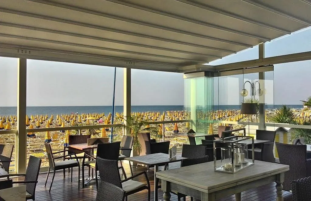 Hotel Atlantico Lido di Jesolo 4*,  Italy